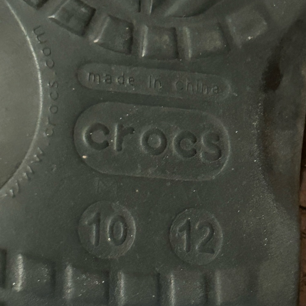 Crocs slip on black size 10 men’s 12 women’s - Picture 3 of 6